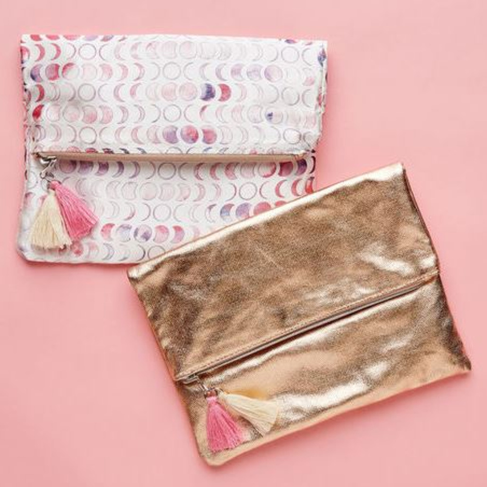Modcloth Reversible Clutch